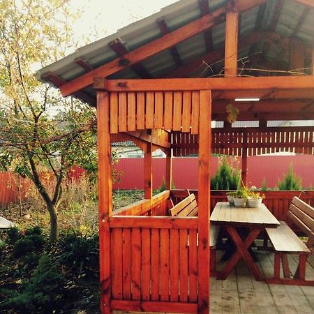 Park House Hotel Pochaiv Luaran gambar